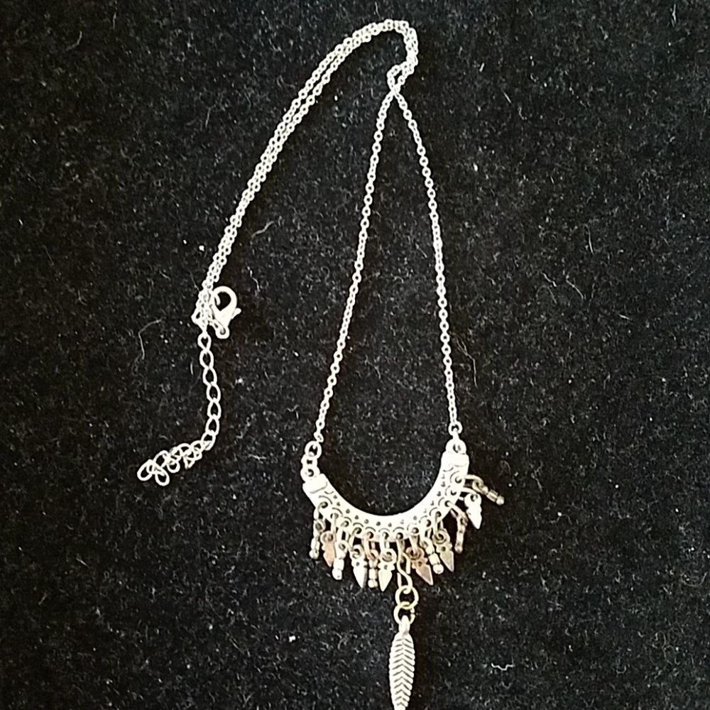 Silvertone Women’s Feather Pendant Fashion Necklace Boho Statement Jewelry